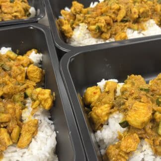 Kip kerrie op Surinaamse wijze